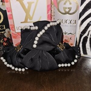 Elegant Multi Bow Hair Clip with Pearl Accents